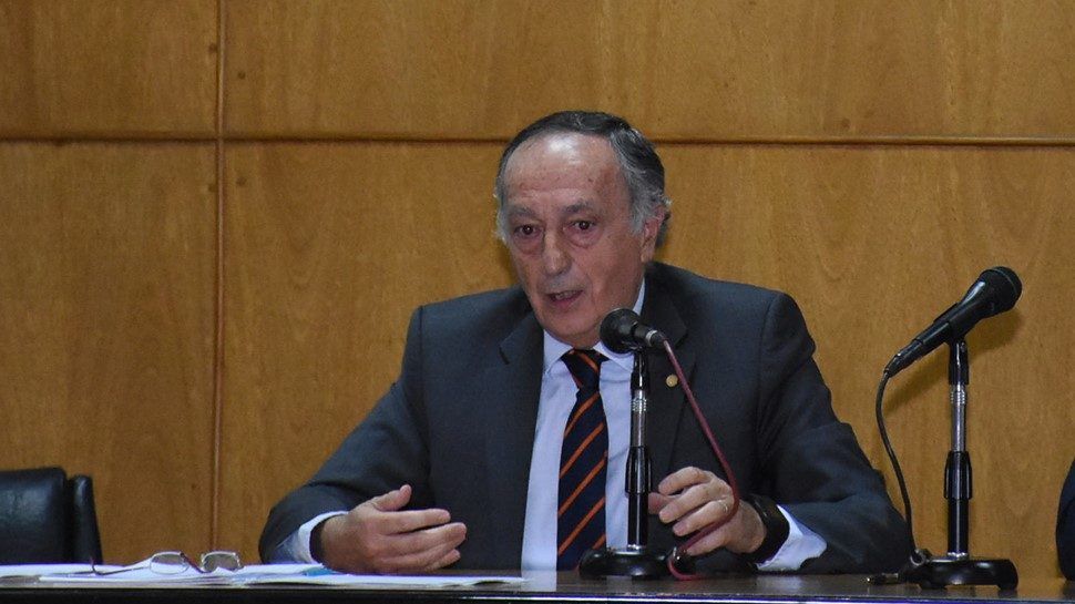 Acevedo reconoció que no hay generación de empleo.