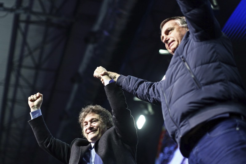 las-advertencias-de-lula-pegaron-fuerte-y-milei-evito-mencionarlo-en-su-discurso-en-camboriu