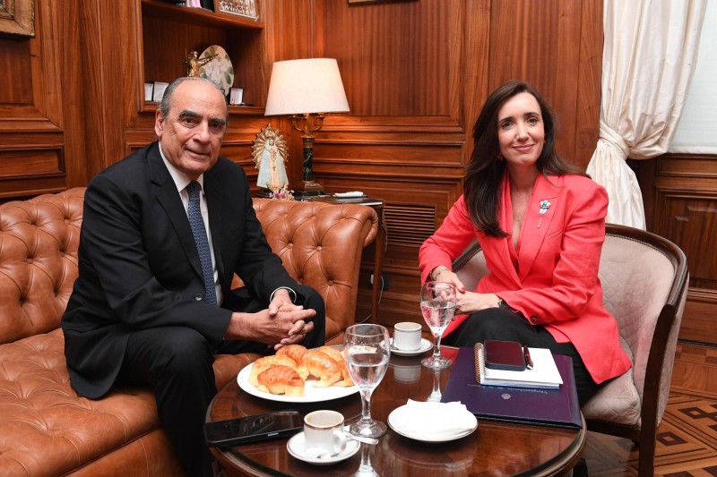 villarruel-recibio-a-francos-a-solas-y-trato-de-neutralizar-la-bronca-de-la-rosada