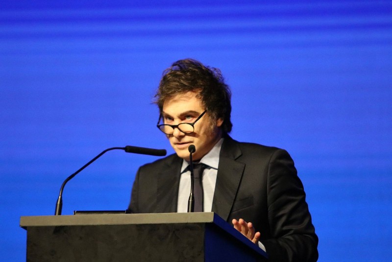 tocado,-milei-intenta-despegarse-de-kueider-y-se-lo-adjudica-a-cristina